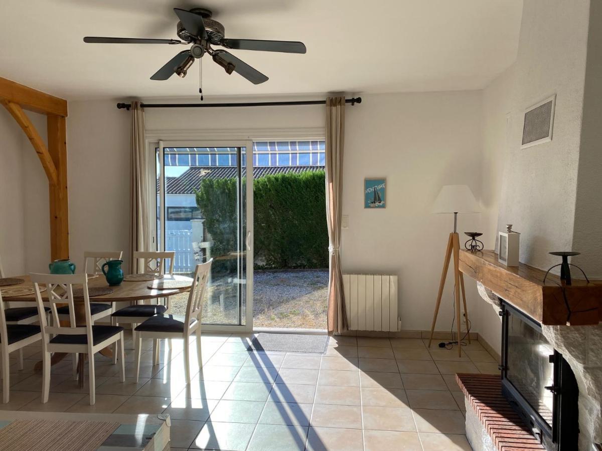 Maison Vendeenne A 10 Min De La Mer Avrille  ภายนอก รูปภาพ